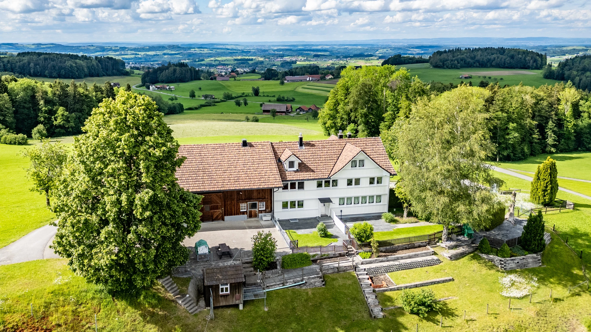 711-24_degersheim_toggenburgerhaus_bauernhaus_dji_0294.jpg?c=5d2f353852dc420d8b3374999fc0f160