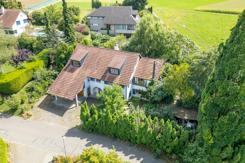 Stattliches Mehrgenerationenhaus an ruhiger Wohnlage