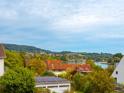 grosszügiges Wohnen in unmittelbarer Seenähe