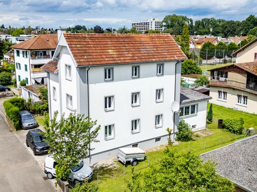 Mehrgenerationenhaus saniert, mit 3 Wohneinheiten