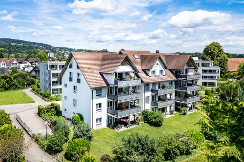 Attraktive Dachmaisonettewohnung mit grossem Südwestbalkon