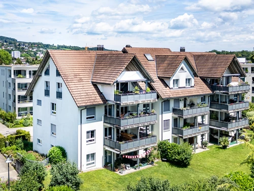 Attraktive Dachmaisonettewohnung mit grossem Südwestbalkon