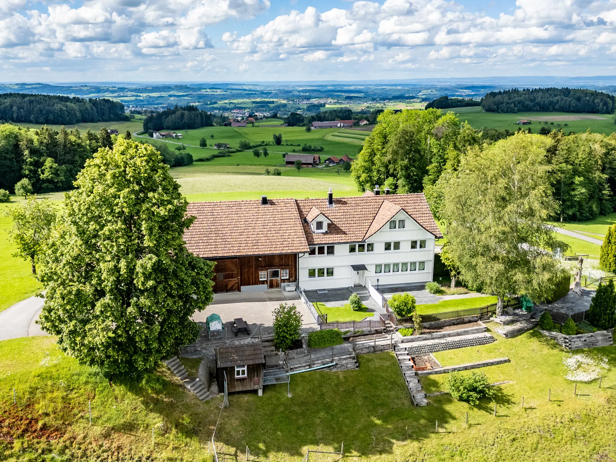 711-24_degersheim_toggenburgerhaus_bauernhaus_dji_0294.jpg?c=5a995f34c0674bf89a277b5a4b49f86a