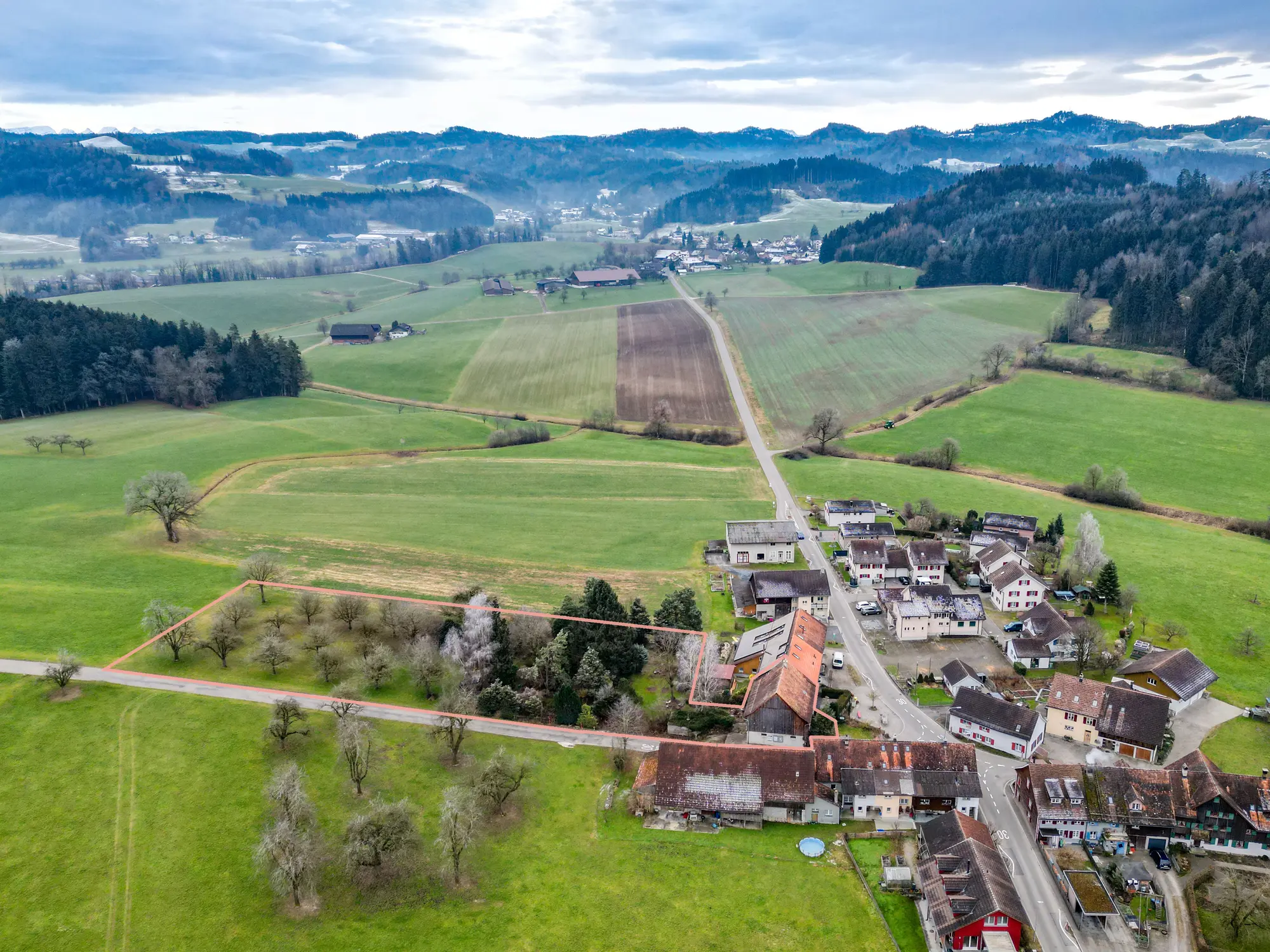 944-24_hurnen_eschlikon_efh_bauernhaus_dji_0556.jpg?c=7cf6f8bf7449487eb20e2029bb1734c2